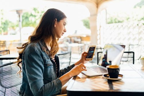 How to Check Mobile Data Usage: iPhone and Android