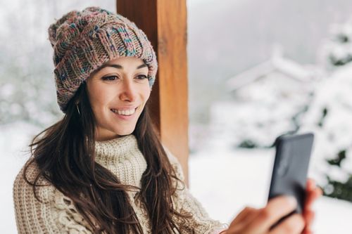 Canada's 2024 Boxing Day Cell Phone Deals From Every Carrier