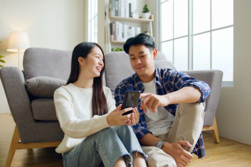 Major Flankers Cut Data But Charge Same Price