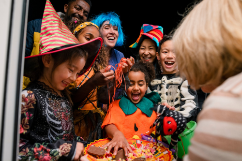 3 Best Apps for Safe Trick-or-Treating This Halloween