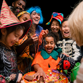 3 Best Apps for Safe Trick-or-Treating This Halloween 3 Best Apps for Safe Trick-or-Treating This Halloween