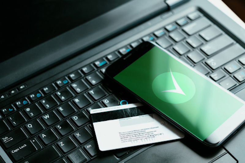 How To Get a Phone Plan Without a Credit Check in Canada