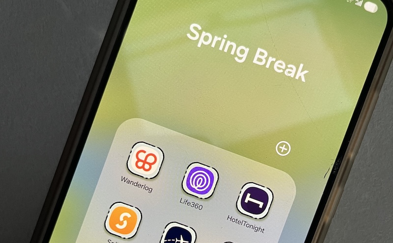 8 Essential Spring Break Apps