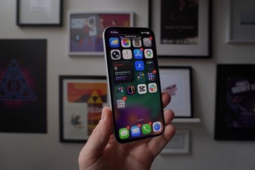 iPhone 17e's 6.1-inch display