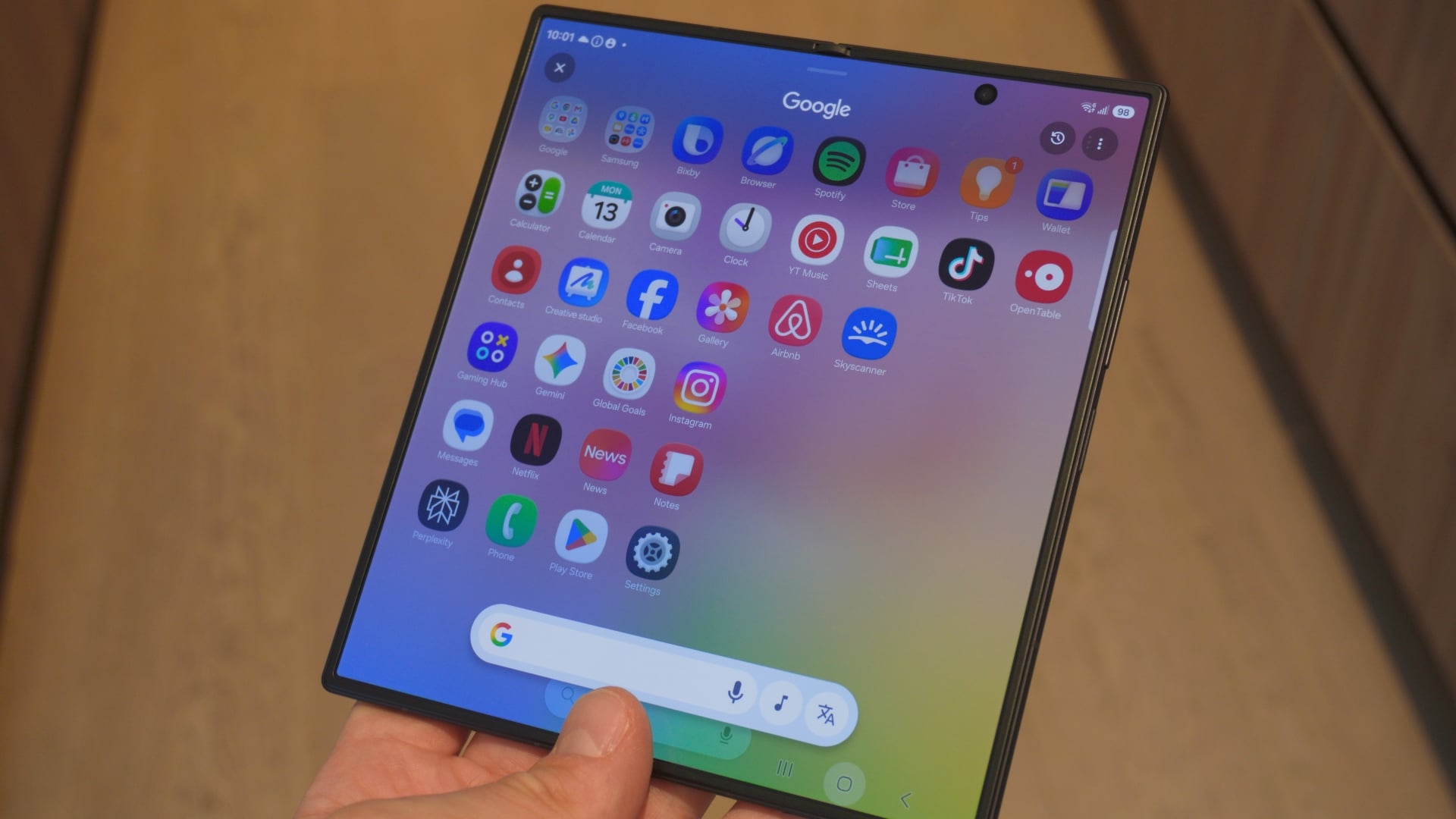 Galaxy Z Fold8's 4:3 display is great for navigation and watching movies. Galaxy Z Fold8's 4:3 display is great for navigation and watching movies.